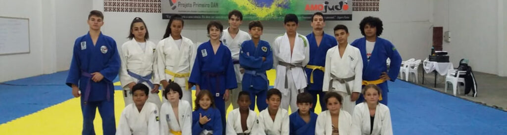 Nove atletas da Associação Meio Oeste de Judô (AMOJudô) foram convocados para integrar a seleção catarinense/Foto: Assessoria de Imprensa