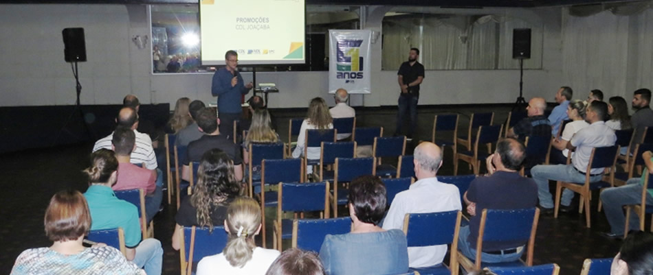 A diretoria da Câmara dos Dirigentes Lojistas de Joaçaba promoveu um importante encontro no Clube 10 de Maio/Foto: Assessoria de Imprensa