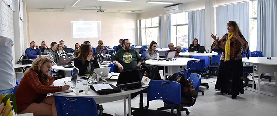 Os encontros foram ministrados pela professora Aparecida do Carmo Frigeri Berchior/Foto: Assessoria de Imprensa