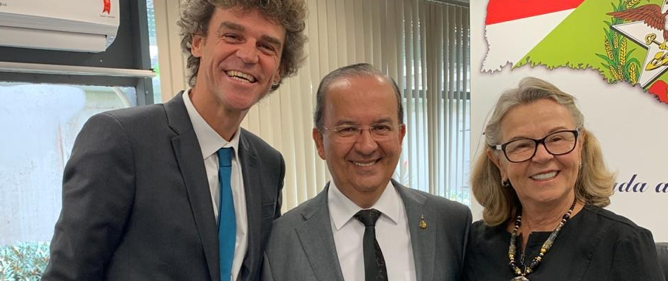 Jorginho Mello entregou