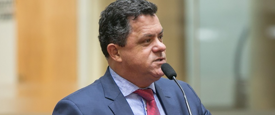 Este ato de irresponsabilidade do governo vem causando um prejuízo anual aos cofres públicos estimado em R$ 8 milhões?