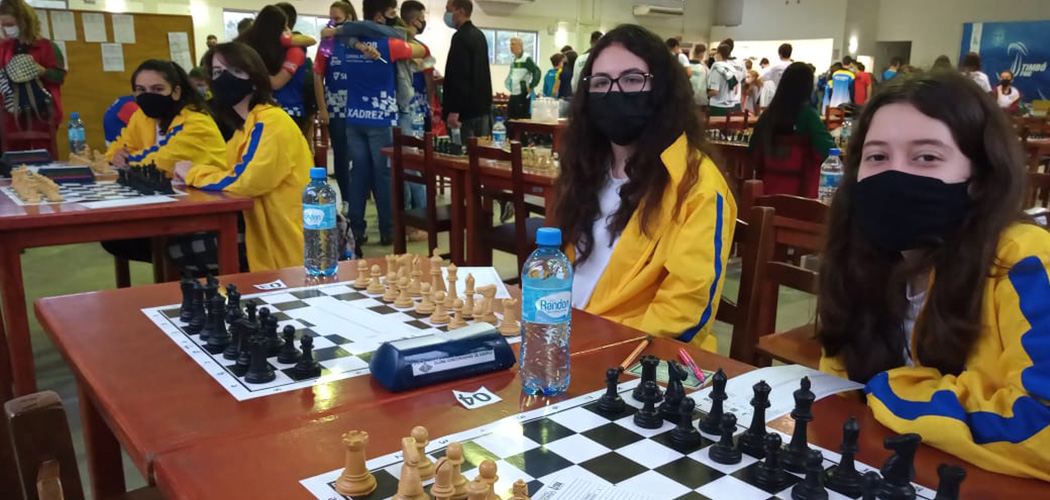 Estudante catarinense conquista primeiro lugar no Campeonato Brasileiro de Xadrez  Escolar