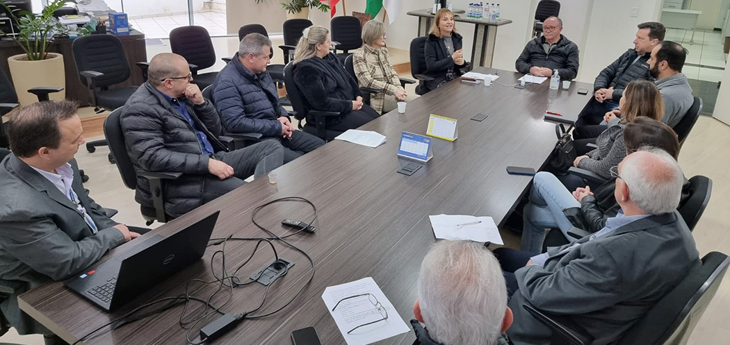 Município de Joaçaba assina convênio de adesão da Previdência Complementar para os servidores - Bom Dia SC Município de Joaçaba assina convênio de adesão da Previdência Complementar para os servidores - Bom Dia SC