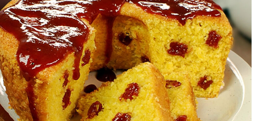 Bolo de Fubá com Goiabada