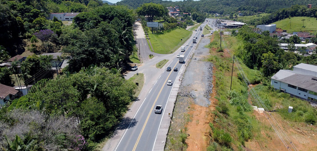 Sem recursos, duplicação da BR-470 não tem prazo de entrega