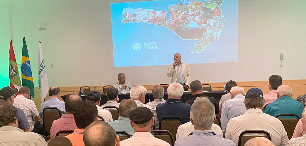 O evento foi coordenado pelo presidente da federação, José Zeferino Pedrozo.