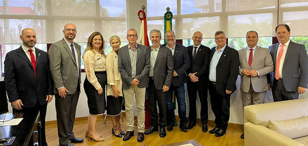 Reitor da Unoesc participa de reuniões na Alesc sobre o programa Faculdade Gratuita