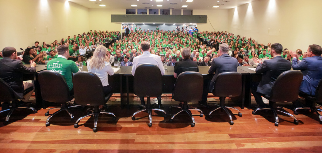 Com lotação histórica, Alesc instala Fórum em Defesa das Universidades Comunitárias