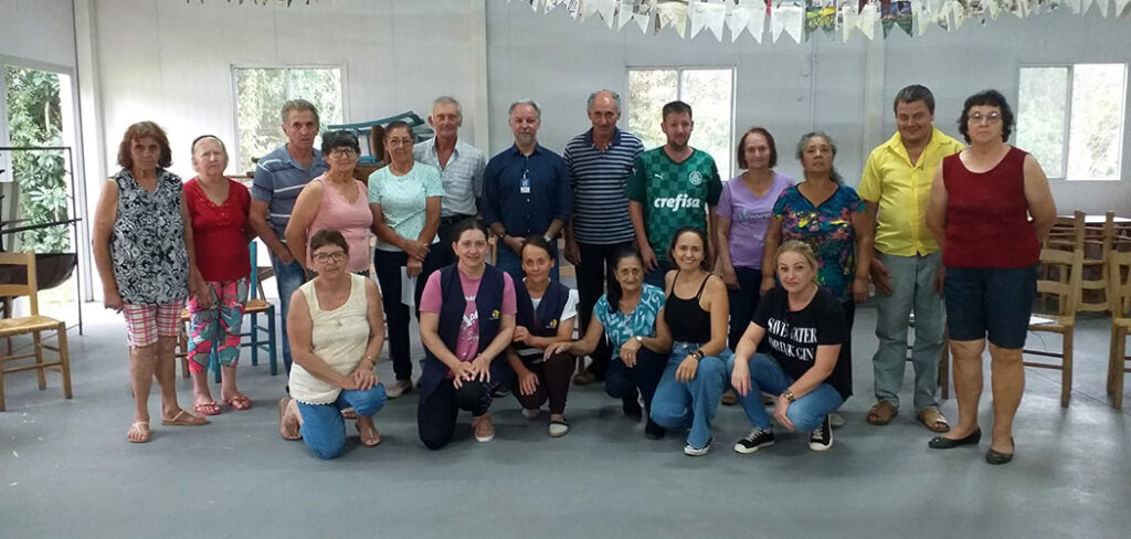 Procon de Joaçaba ministra palestra para grupos de idosos do município
