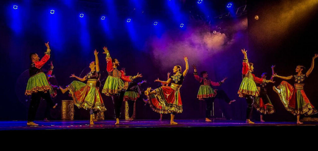 Corpo de Baile do Teatro Alfredo Sigwald/ Foto: Luiz Israel