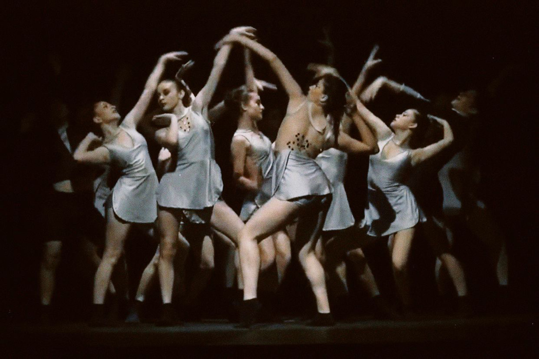 Space X, coreografia Corpo de Baile do Teatro Alfredo Sigwalt de Joaçaba participa dos palcos abertos do festival./ Foto: Luiz Israel