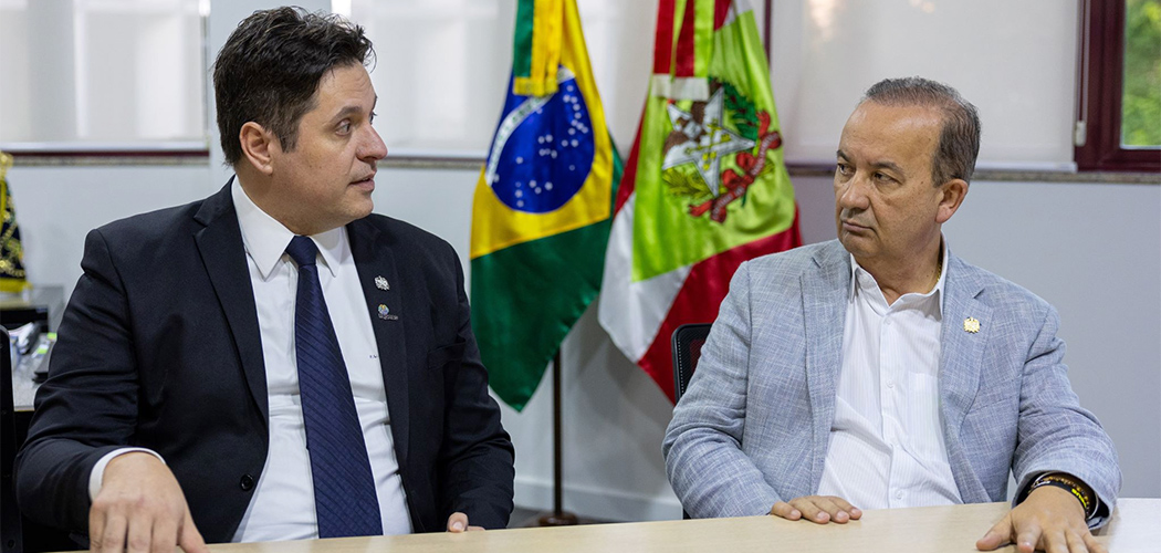 Fapesc equipara bolsas acadêmicas e anuncia plano de reajuste anual