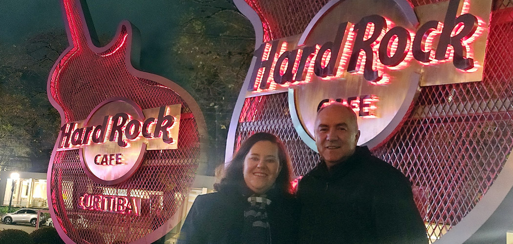 Dia Mundial do Rock é celebrado no Hard Rock Café Curitiba com 14 horas de evento