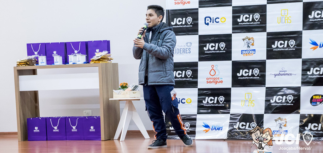 Ygor Martins Bleichuvlh, é o vencedor do projeto da JCI “Oratória nas Escola” 2023