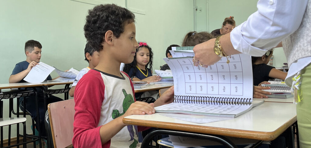 Joaçaba é o quarto município do Brasil a adotar Método IntraAct na Rede Municipal de Ensino