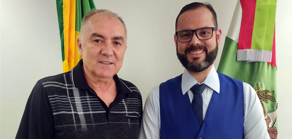 Senador recebe presidente da ABRAJET e parabeniza a associação pelos 65 anos