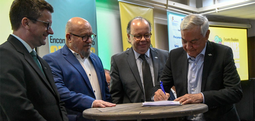 Fecomércio SC, Sebrae/SC e FCDL assinam parceria em prol das MPEs do Comércio