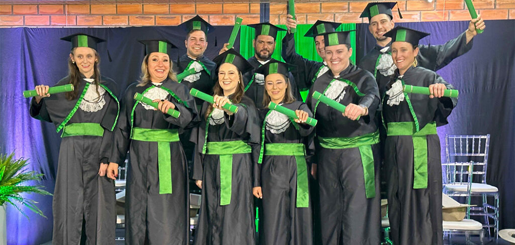 Senar/SC promove a formatura da 1º turma do curso Técnico em Agronegócio de Joaçaba