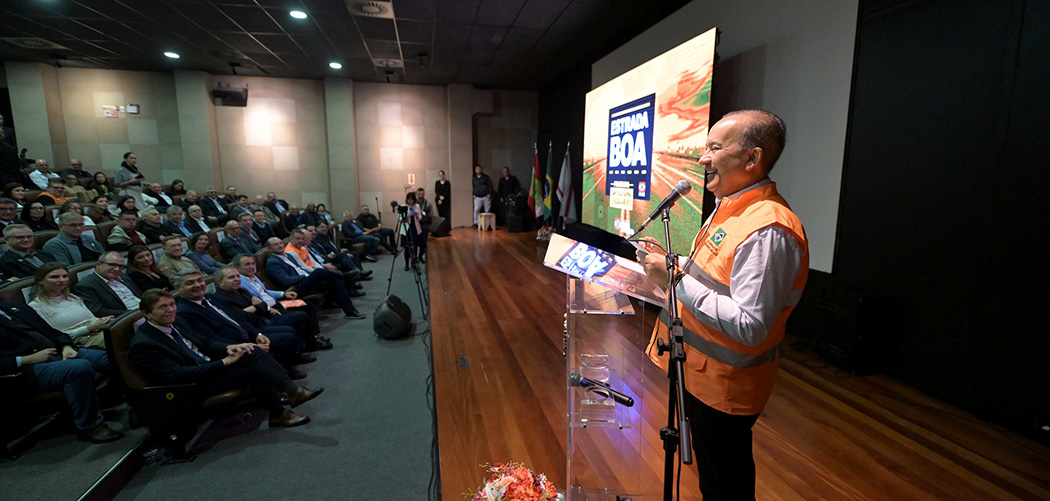 Governo do Estado lança o Estrada Boa para recuperar mais de 1.500 km de rodovias estaduais