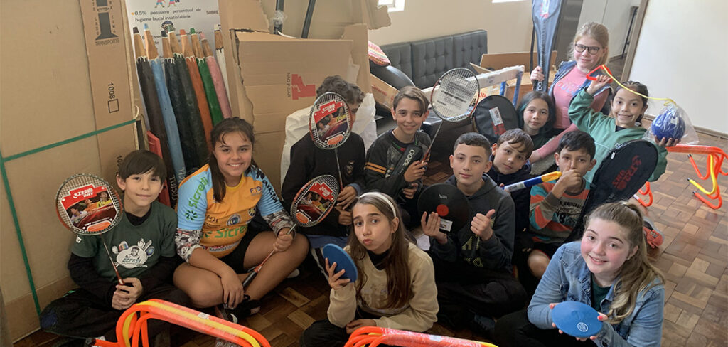 Prefeitura de Joaçaba adquire materiais esportivos para as escolas municipais