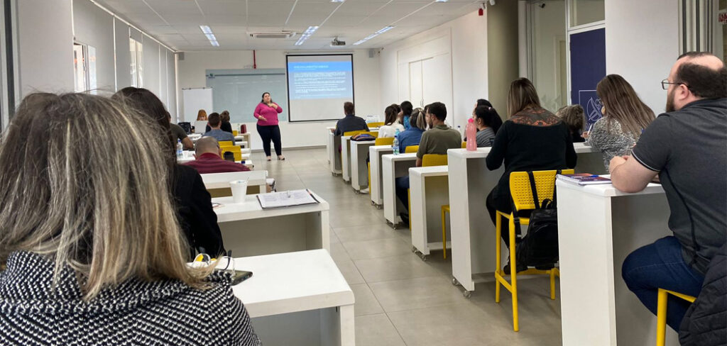 Prefeitura de Joaçaba promove capacitação aos servidores para aprimorar o processo de Compras