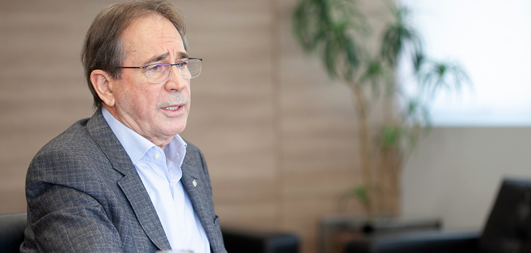 Incertezas atrasam o país, fala o Presidente da FIESC, Mario Cezar de Aguiar