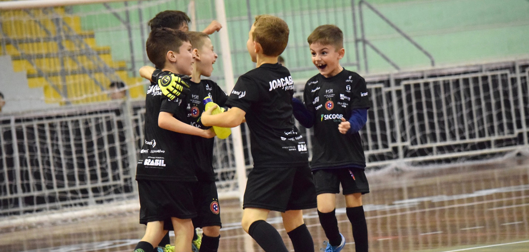 Núcleos de iniciação do Joaçaba Futsal participam da 1ª Copa Agro Divel