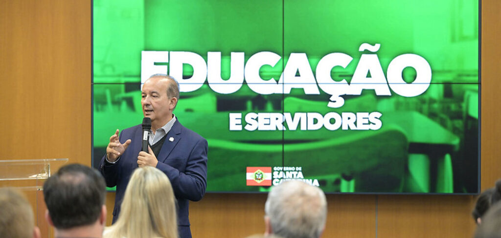 Governo do Estado anuncia maior concurso público da história para a educação e outras medidas para servidores de SC