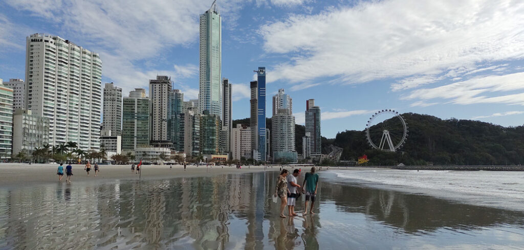 Balneário Cambóriu/Foto: Maely Silva-Bom Dia SC