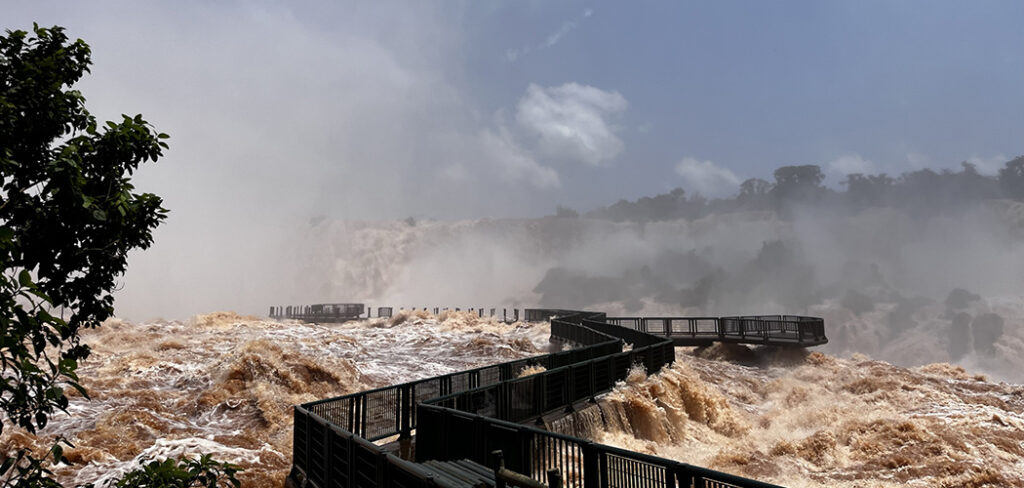 O espetáculo das águas nas Cataratas do Iguaçu