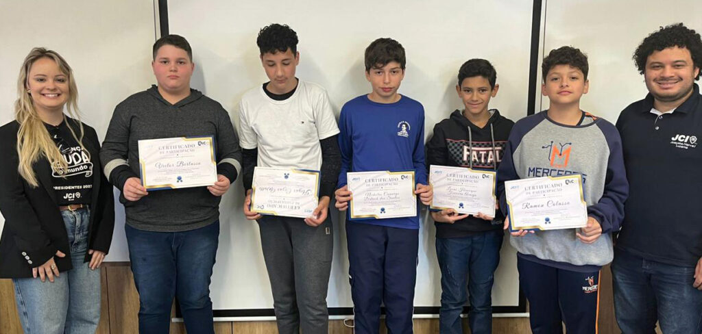 Projeto RICO desenvolvido pela JCI Joaçaba, Herval e Luzerna premia alunos das escolas municipais