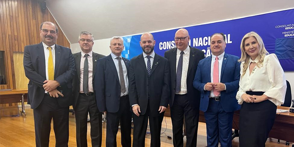 Reitor da Unoesc Joaçaba participa da Semana Acafe em Brasília