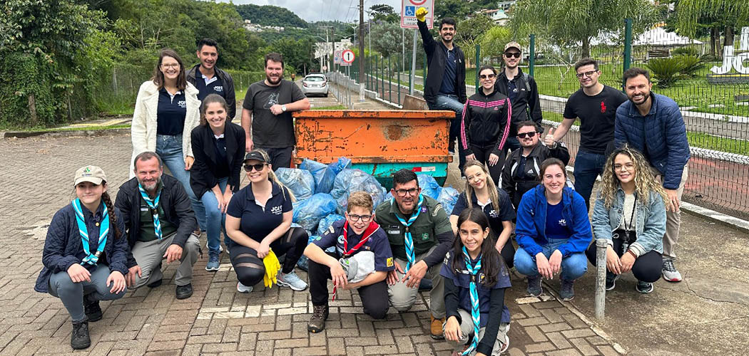 Dia Mundial da Limpeza é um evento global em que voluntários se unem para limpar o lixo em todo o mundo