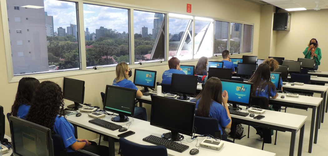 Início da carreira: saiba as diferenças entre estagiário e jovem aprendiz
