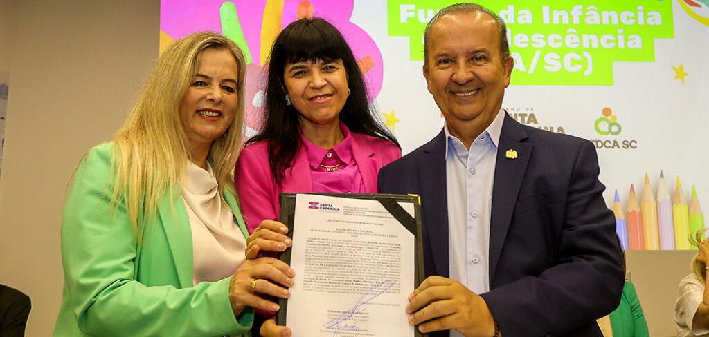 Governo de SC lança edital histórico do Fundo da Infância e da Adolescência