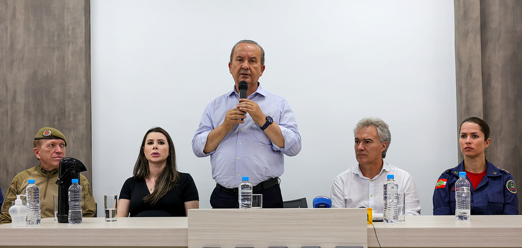 Jorginho Mello garante parceria para construção de túnel, após visitar as áreas atingidas pela enchente em Xanxerê
