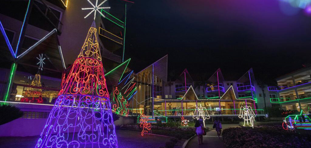 A programação de Natal e Réveillon 2024 no Recanto Cataratas, em Foz do Iguaçu, surpreenderá os hospedes