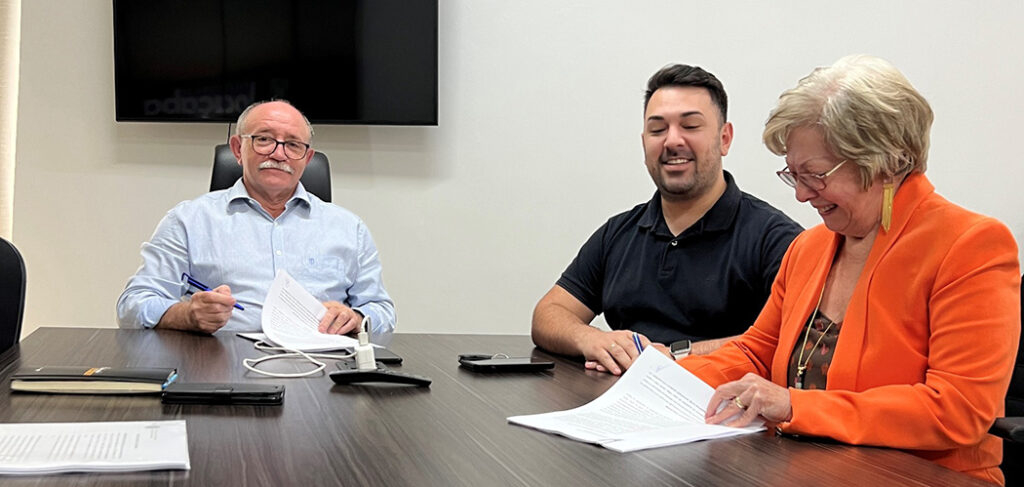 Prefeitura de Joaçaba repassa cerca de 832 mil para a APAE