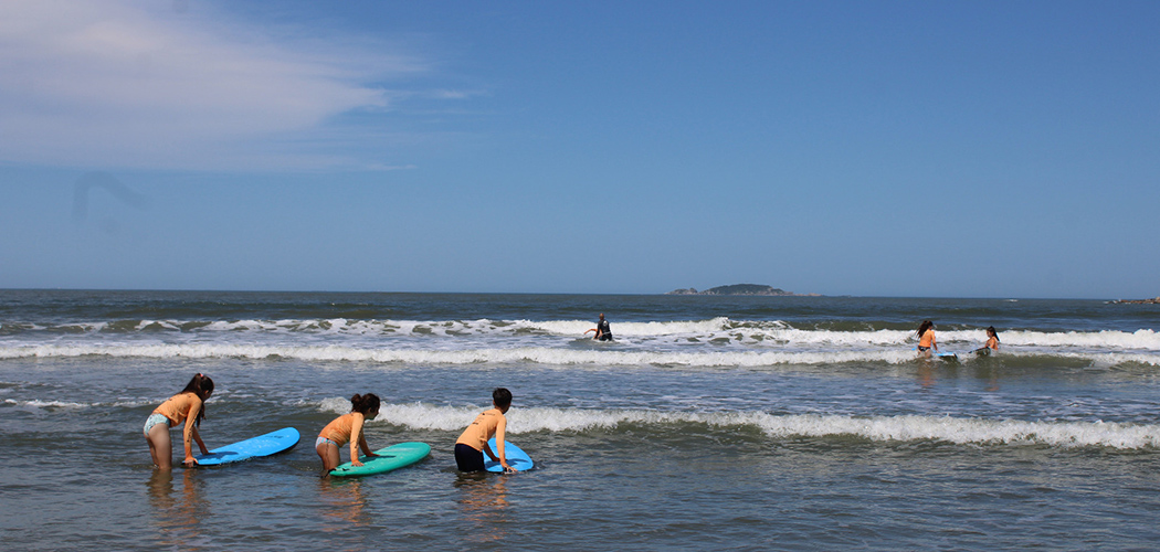 Dia Internacional do Surf (20/06): celebração das ondas, da natureza e do estilo de vida