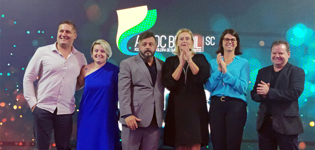 Diretoria da ABEOC-SC é empossada para o mandato 2024/2026/Foto: Maythe Novak- Bom Dia SC