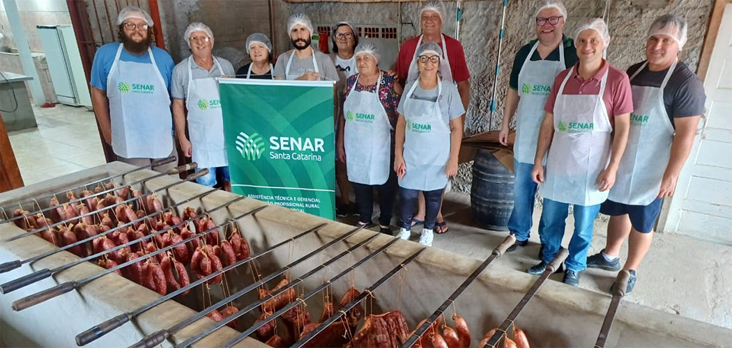 Processamento de carne suína também é uma das capacitações oferecidas com frequência/ Foto: Divulgação Sistema Faesc/Senar