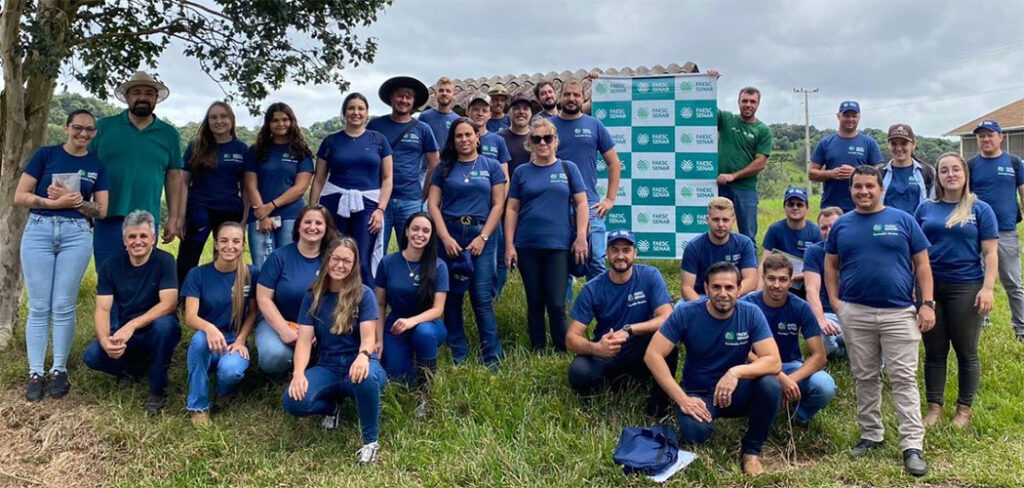 Alunos do Polo do Senar/SC Joaçaba conhecem inovações durante visitas técnicas