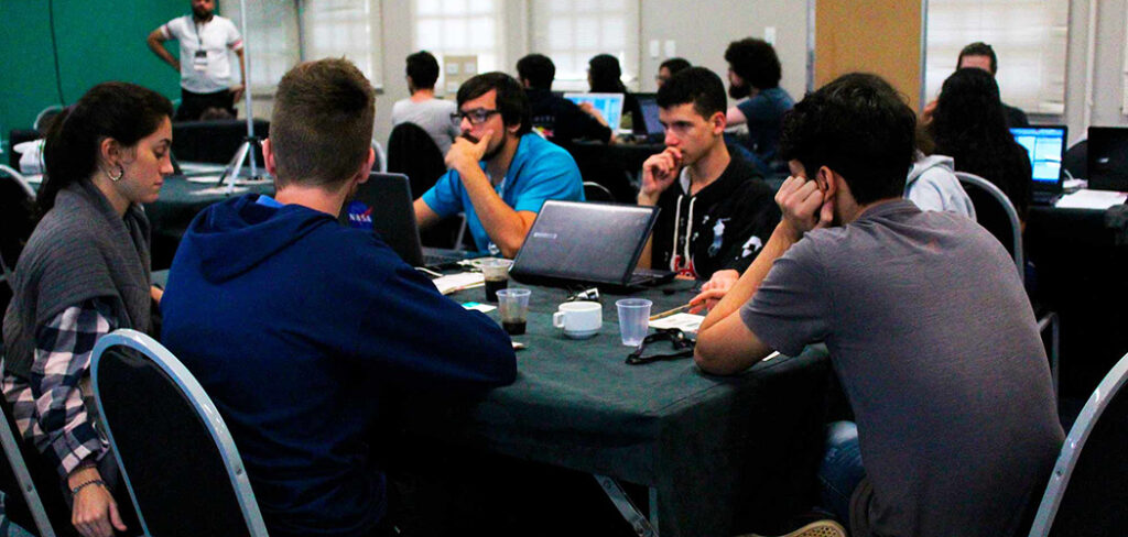 Hackatour Cataratas começa nesta quarta-feira (1º) em Foz do Iguaçu