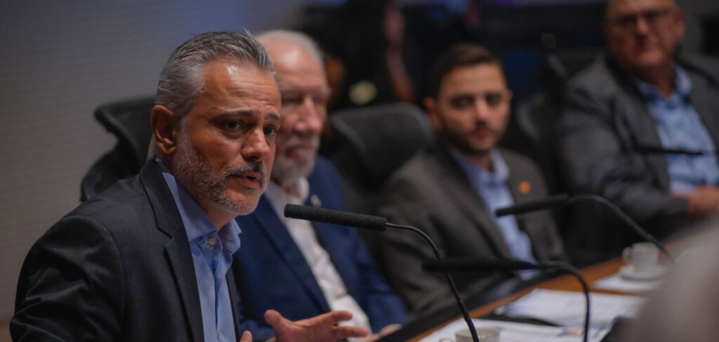 Segundo o  secretário de Portos, Aeroportos e Ferrovias (SPAF) de Santa Catarina, Beto Martins, os 3 Estados do Sul devem integrar os projetos das Ferrovias/ Foto: Joel Vargas/Secom RS

