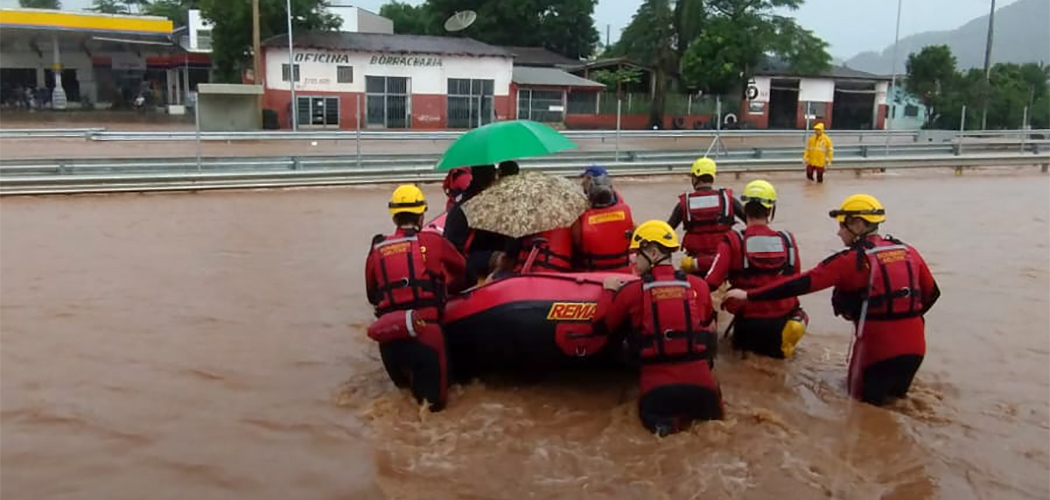 SC envia ajuda humanitária ao RS para enfrentamento das fortes chuvas