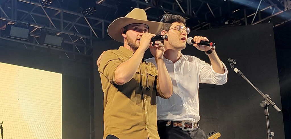 Dupla de Sertanejo Country Yuri e Kaynã/ Foto: Maythe Novak - Bom Dia SC