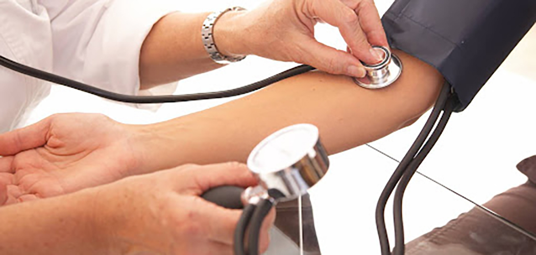 Quer envelhecer bem? Então cuidado com a sua pressão arterial/ Foto: Internet