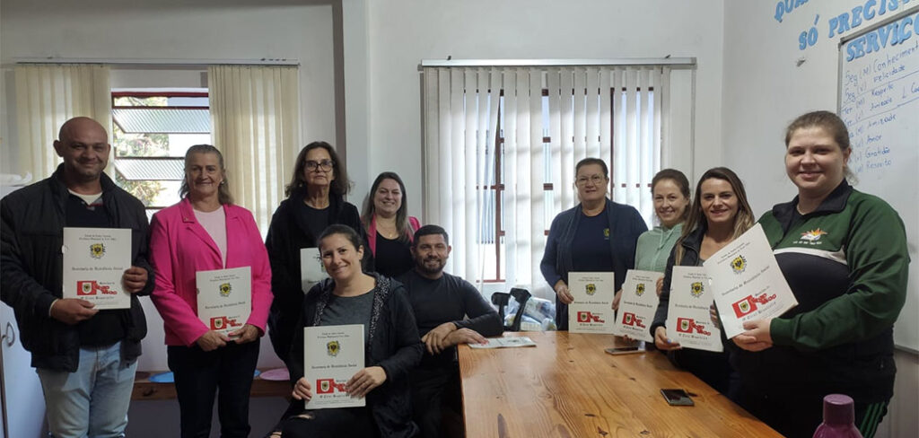 Município de Treze Tílias implanta Comitê de Escuta Especializada da criança e adolescente