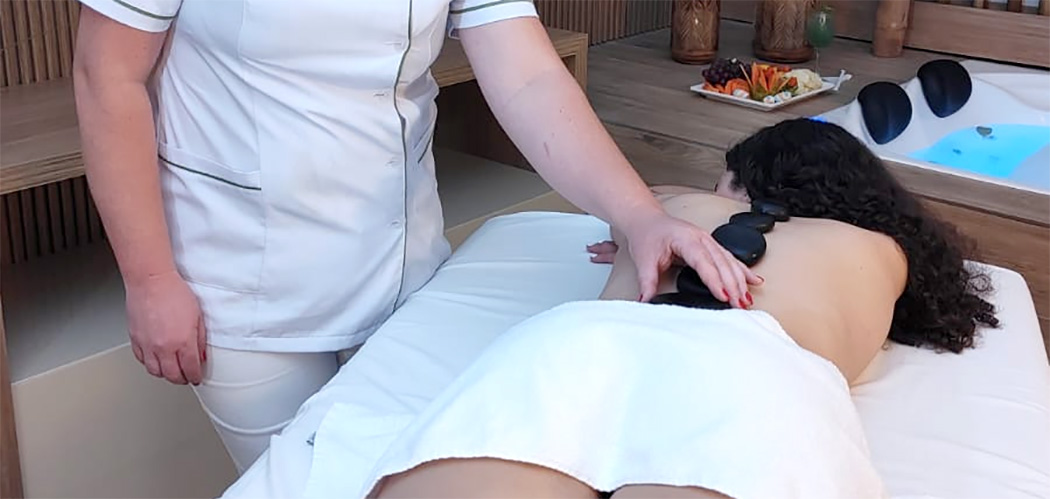Spa Ilex no Machadinho Thermas Resort Spa ofecere a massagem com pedras quentes/Foto: Maely Silva-Bom Dia SC