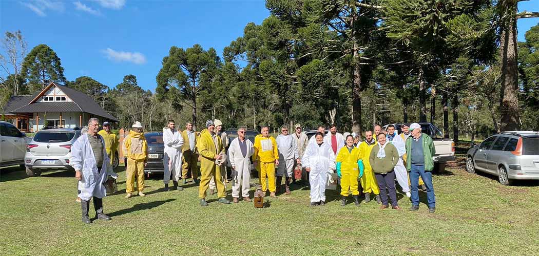 Oficina ATeG em Itainópolis apresenta técnicas e manejos para apicultura no outono-inverno/Foto: Divulgação SENAR